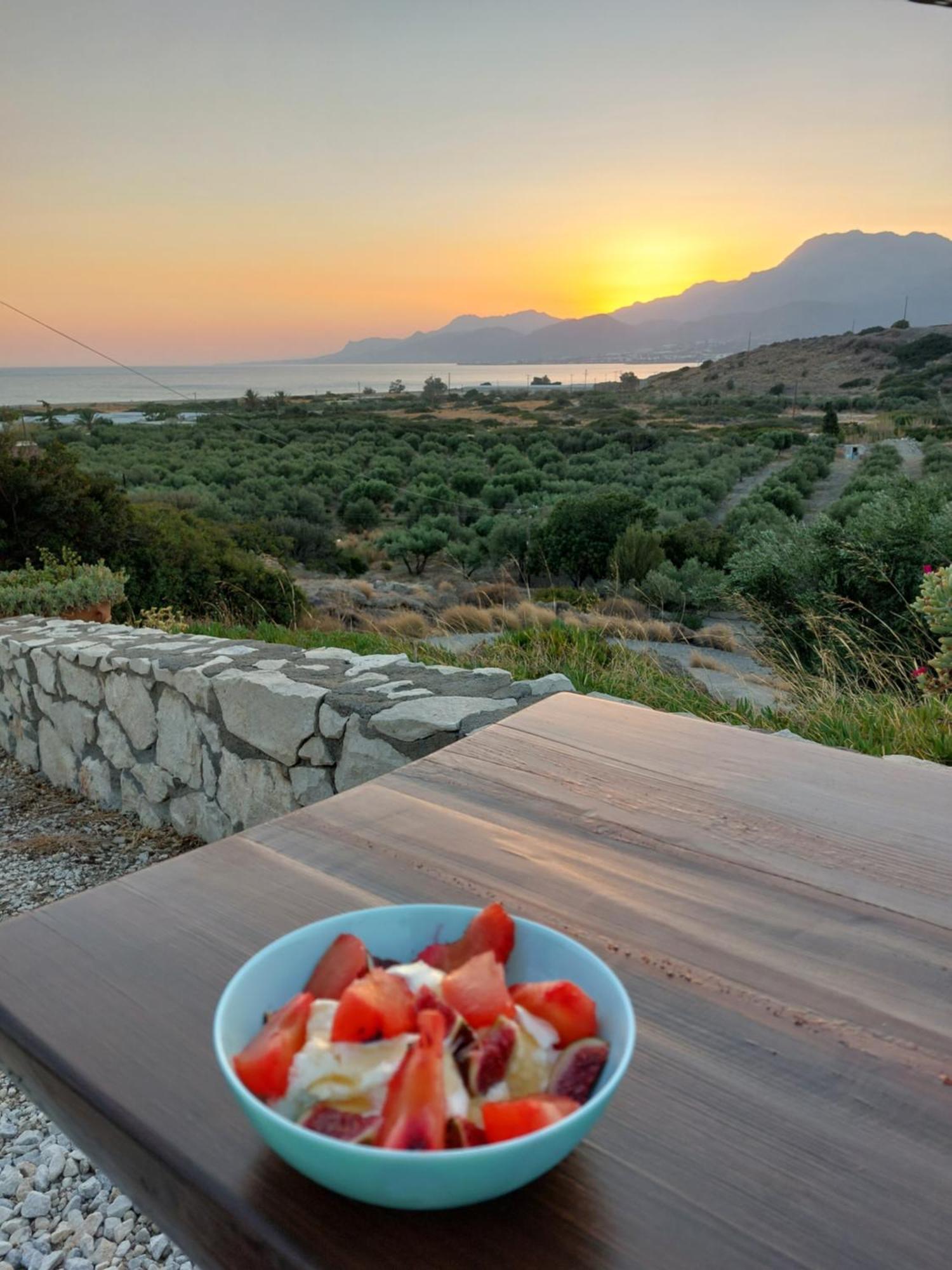 Cottage Du Soleil มากรีเยียลอส ภายนอก รูปภาพ